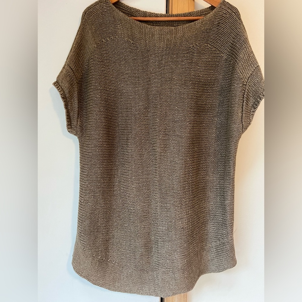 Linen sweater vest